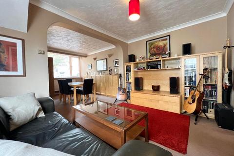 2 bedroom semi-detached house for sale, Third Avenue, Sundon Park, Luton, Bedfordshire, LU3 3ES