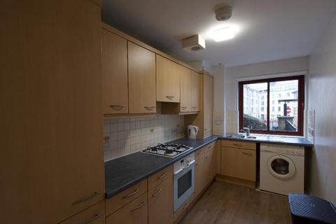 2 bedroom flat to rent, High Riggs, Edinburgh, EH3