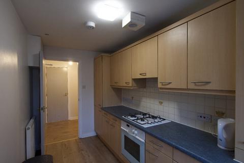 2 bedroom flat to rent, High Riggs, Edinburgh, EH3