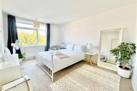 2 bedroom flat to rent, Lambolle Road, Belsize Park