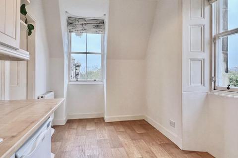 2 bedroom flat to rent, Merchiston Avenue, Merchiston, Edinburgh, EH10