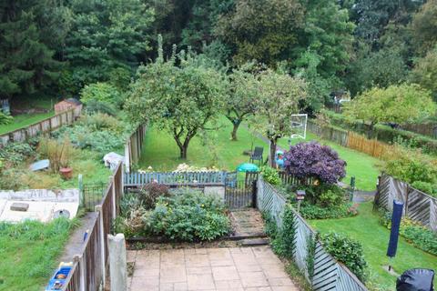 2 bedroom terraced house for sale, Aire View Avenue, Bingley, BD16