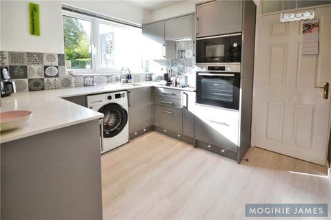 2 bedroom apartment for sale, Hollybush Road, Cardiff