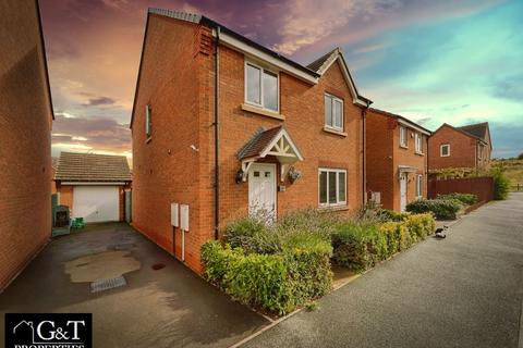 4 bedroom detached house for sale, Field Sidings Way, Kingswinford