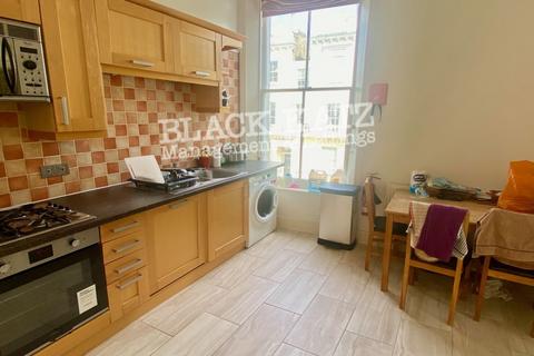 3 bedroom flat to rent, SW1V