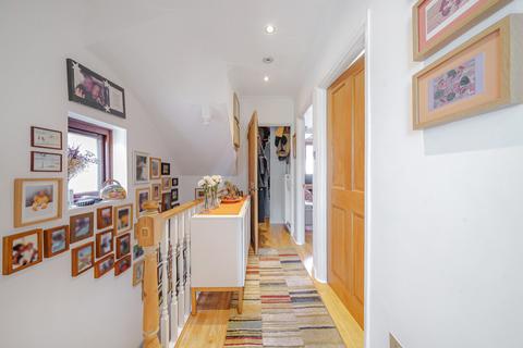 14 Hadley Road, Mitcham, CR4 1NU