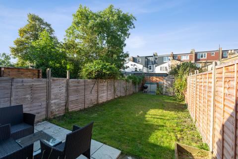 3 bedroom terraced house for sale, Parkleigh Road, London SW19