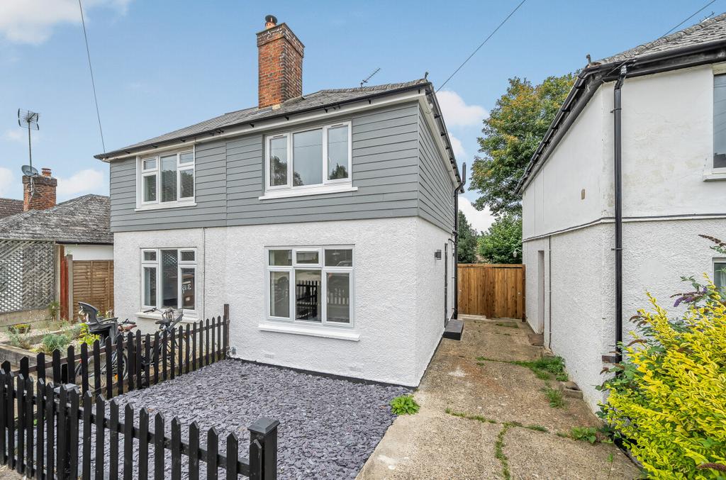 Zambesi Road, Hertfordshire CM23 3 bed semidetached house for sale £