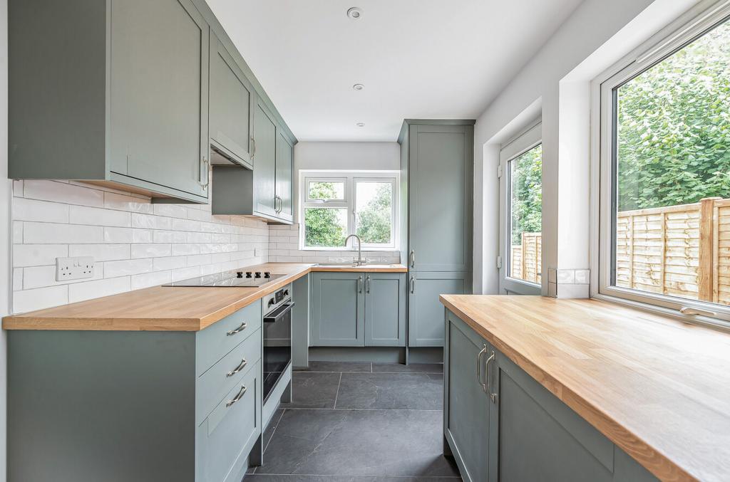 Zambesi Road, Hertfordshire CM23 3 bed semidetached house for sale £