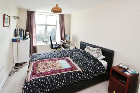 2 bedroom apartment for sale, Glossop Brook Road, Derbyshire SK13