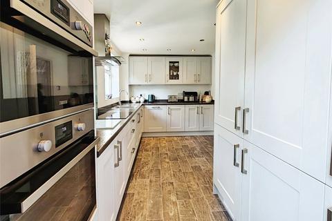 8 Bracken Lea, Chatham, ME5 0BZ