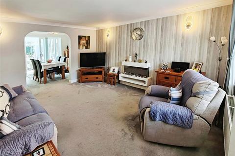 8 Bracken Lea, Chatham, ME5 0BZ