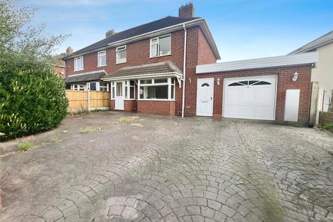 3 bedroom semi-detached house to rent, Wood Lane, Walsall WS3