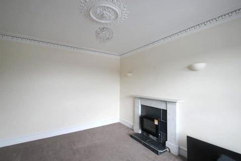 4 bedroom flat to rent, River Lane, Highland KW1