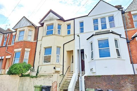 3 bedroom terraced house to rent, Preston Road, East Sussex TN39