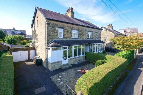 50 Bank Crest, Baildon, Shipley, BD17 5HB