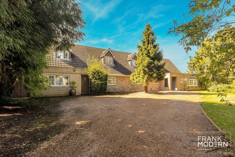 7 bedroom detached house for sale, Manor Road, Sutton, PE5