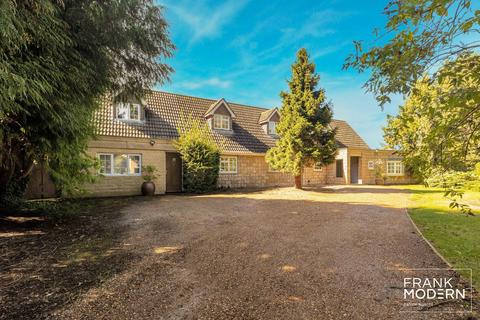 4 Manor Road, Sutton, Peterborough, PE5 7XG