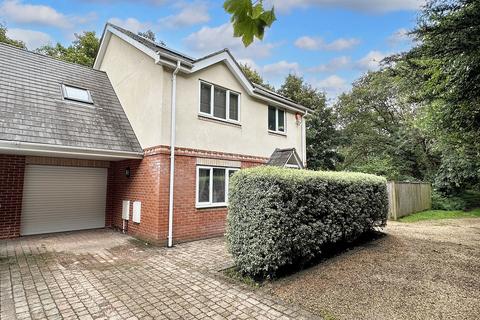 4 bedroom link detached house for sale, Roman Road, Hythe, SO45