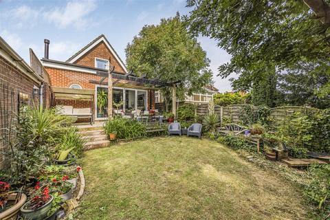 4 bedroom detached bungalow for sale, Old Rectory Road, Portsmouth PO6