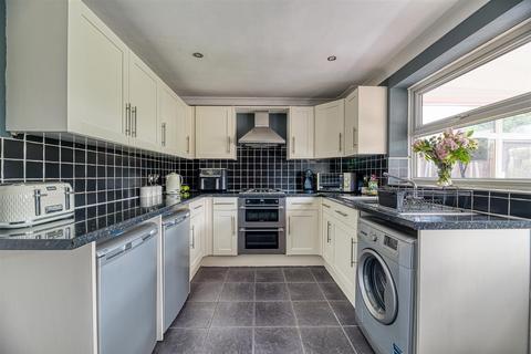 14 Billington Close, Great Sankey, Warrington, WA5 3TA