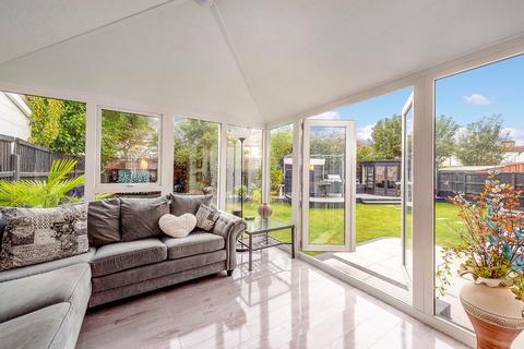 30 Madison Gardens, Bexleyheath, DA7 5SU