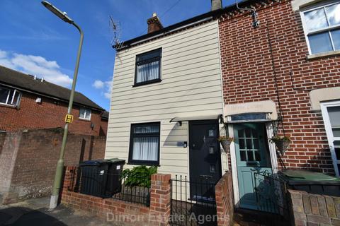 3 bedroom end of terrace house for sale, Queens Road, Gosport