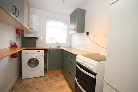 1 bedroom flat to rent, Epsom Road, Guildford