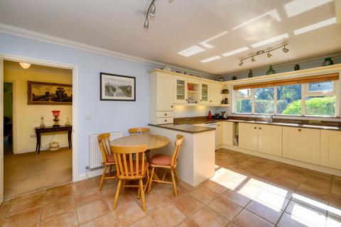 3 bedroom detached house for sale, St Peter`s Avenue, Reading RG4