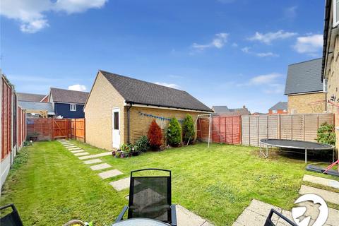 3 bedroom semi-detached house for sale, Primrose Avenue, Sittingbourne, Kent, ME10