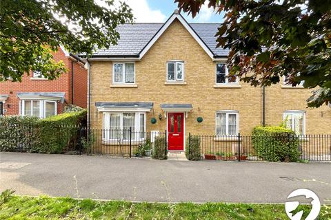 3 bedroom semi-detached house for sale, Primrose Avenue, Sittingbourne, Kent, ME10