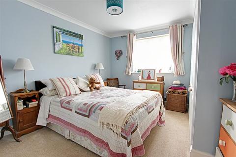 4 Berkeley Close, Pitstone, Leighton Buzzard, LU7 9FG