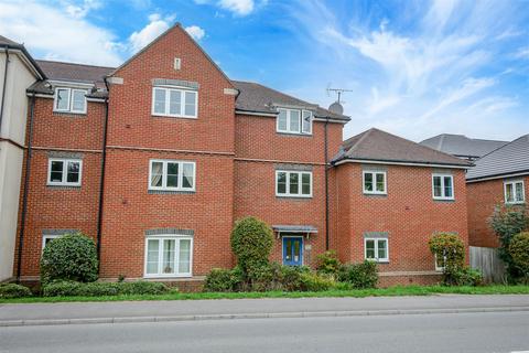 2 bedroom apartment for sale, Wolage Drive, Grove OX12