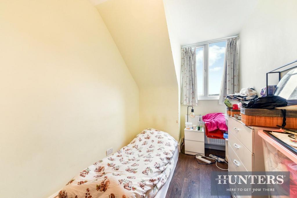 33a Wrythe bedroom 1a.jpeg