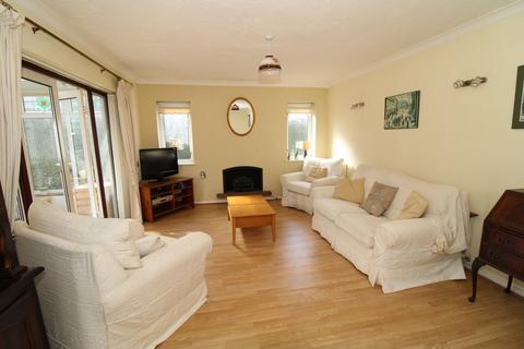 2 bedroom detached bungalow for sale, Ash Grove, West Wickham, BR4