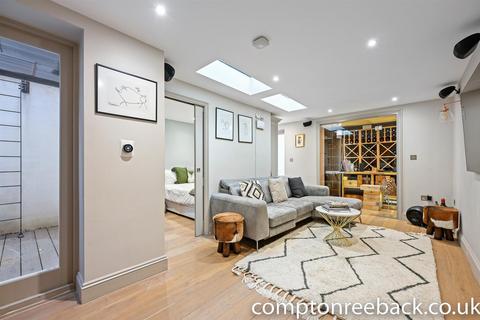 3 bedroom apartment for sale, Sutherland Avenue, London W9