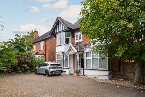 3 bedroom apartment for sale, Hersham Road, WALTON-ON-THAMES, KT12