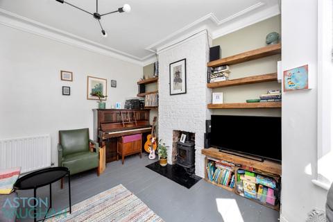 2 bedroom terraced house for sale, Brading Road, Brighton BN2