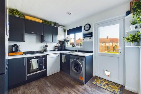 11 Ashgrove Avenue, Gloucester, GL4 4NE