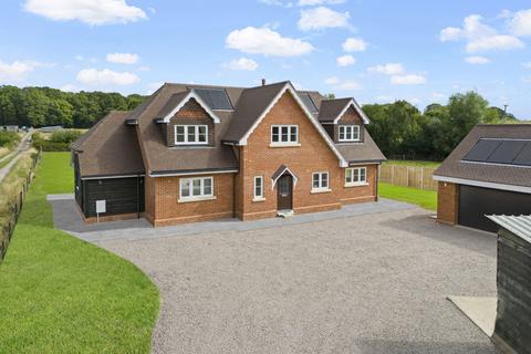 5 bedroom detached house for sale, Brook Cottage, New Road, Pamber Green