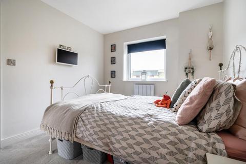 1 bedroom flat for sale, High Wycombe,  Buckinghamshire,  HP12