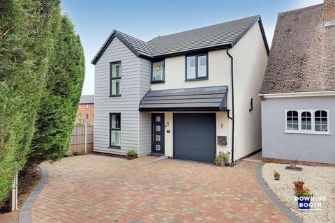 4 bedroom detached house for sale, Brownsfield Road, Lichfield WS13