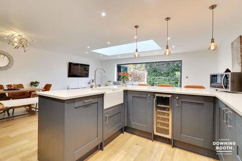 4 bedroom detached house for sale, Brownsfield Road, Lichfield WS13