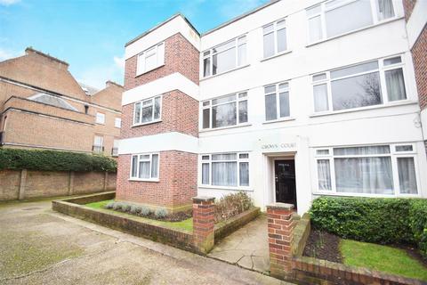 1 bedroom flat to rent, Crown Road, St Margarets village