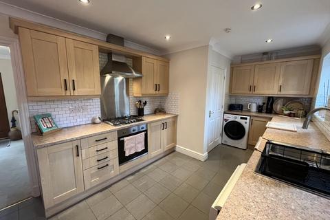 3 bedroom semi-detached house for sale, Parc Pencrug Llandeilo, Carmarthenshire.