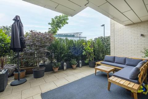 2 bedroom apartment for sale, Distel Apartments, Telegraph Avenue, Greenwich, SE10