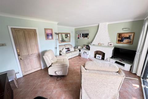 4 bedroom detached house for sale, Main Road, Hockley