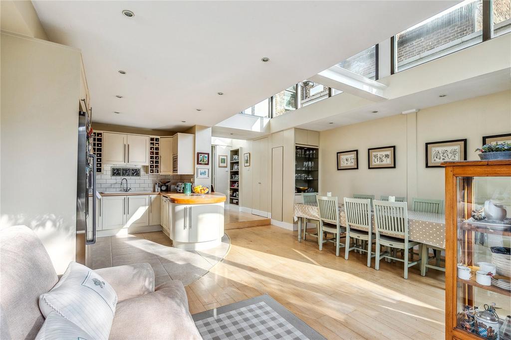 Kitchen/Family Room