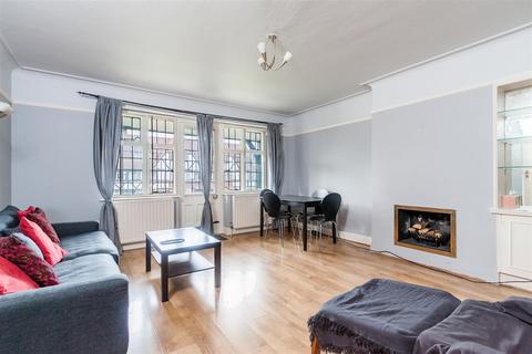 3 bedroom flat to rent, Oxford Court, North Ealing