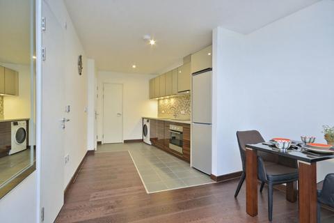 Studio to rent, Queen Victoria Terrace, Sovereign Court, Wapping, London, E1W